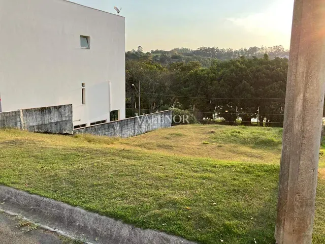Terreno com 343m², à venda, no bairro Jardim Novo Mundo em Jundiaí