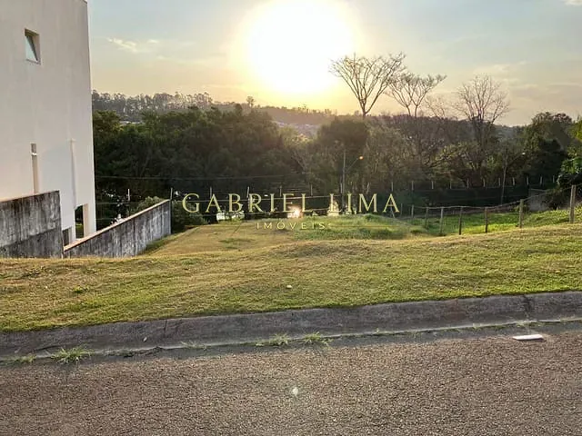 Terreno com 343m², à venda, no bairro Jardim Novo Mundo em Jundiaí
