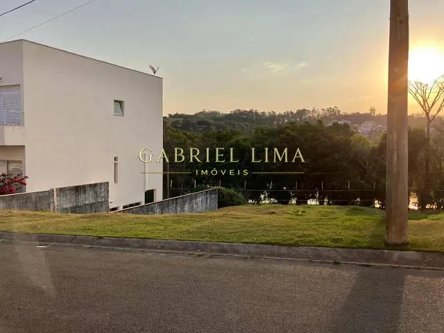Terreno com 343m², à venda, no bairro Jardim Novo Mundo em Jundiaí