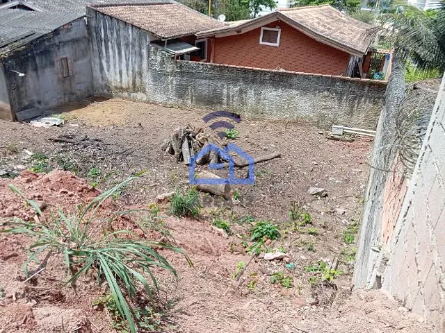 Terreno com 302m², à venda, no bairro Massaguaçu em Caraguatatuba