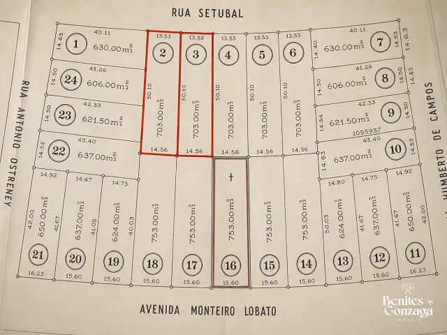 Terreno com 703m², à venda, no bairro Zona 08 em Maringá