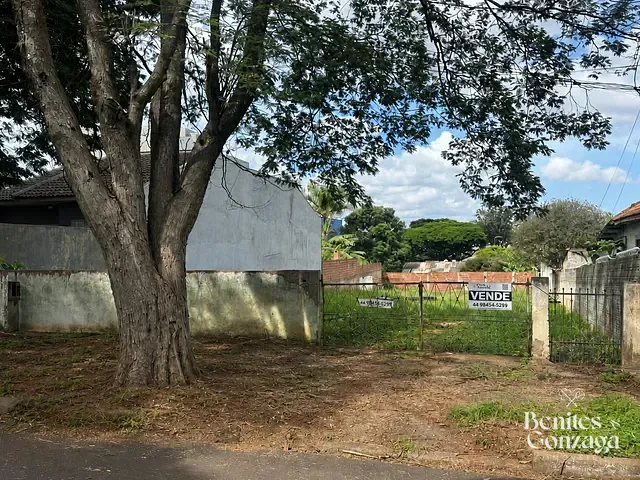 Terreno com 703m², à venda, no bairro Zona 08 em Maringá