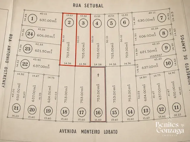 Terreno com 703m², à venda, no bairro Zona 08 em Maringá