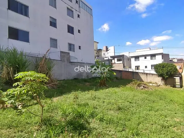 Terreno com 375m², à venda, no bairro Heliópolis em Belo Horizonte