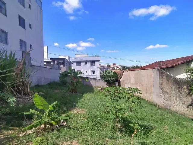 Terreno com 375m², à venda, no bairro Heliópolis em Belo Horizonte