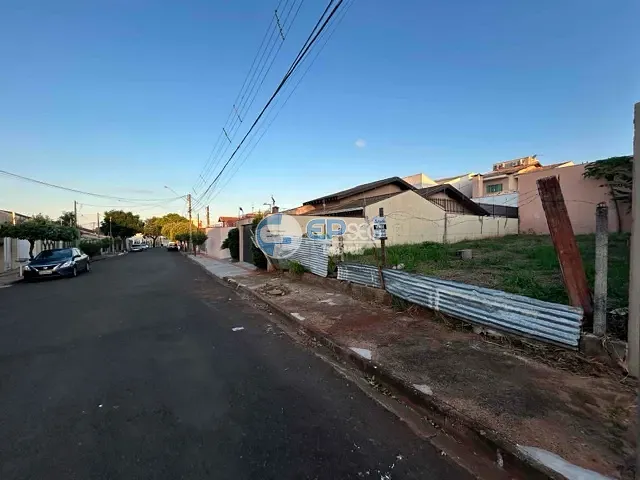Terreno com 275m², à venda, no bairro Jardim Brasília em Londrina