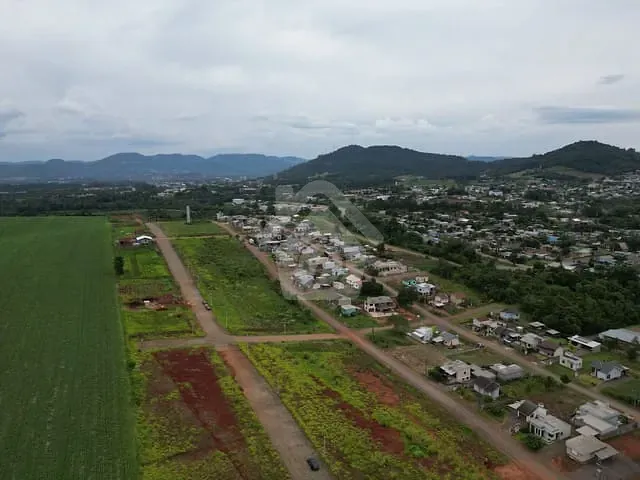 Terreno com 300m², à venda, no bairro Canabarro em Teutônia