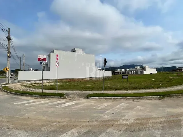 Terreno com 453m², à venda, no bairro Areias em Tijucas