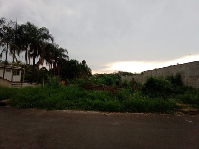 Terreno com 1000m², à venda, no bairro Solário da Mantiqueira em São João da Boa Vista