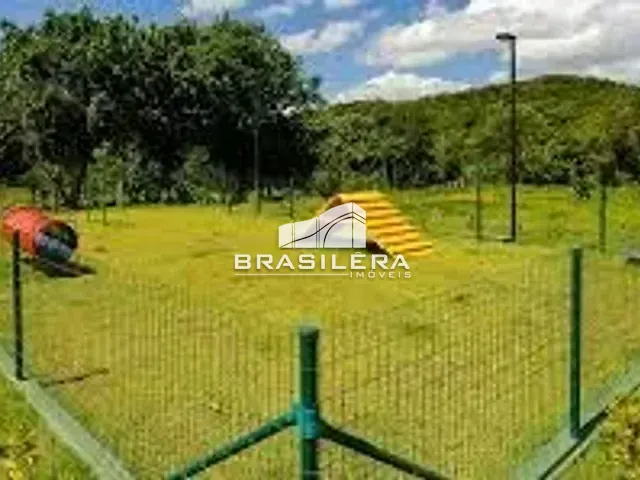 Terreno com 313m², à venda, no bairro Jardins Porto em Senador Canedo