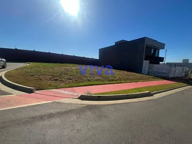 Terreno com 391m², à venda, no bairro Polo Empresarial Goiás em Aparecida de Goiânia