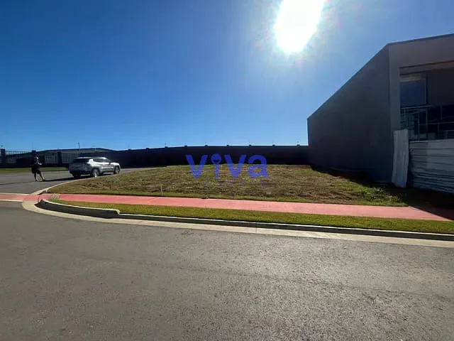 Terreno com 391m², à venda, no bairro Polo Empresarial Goiás em Aparecida de Goiânia