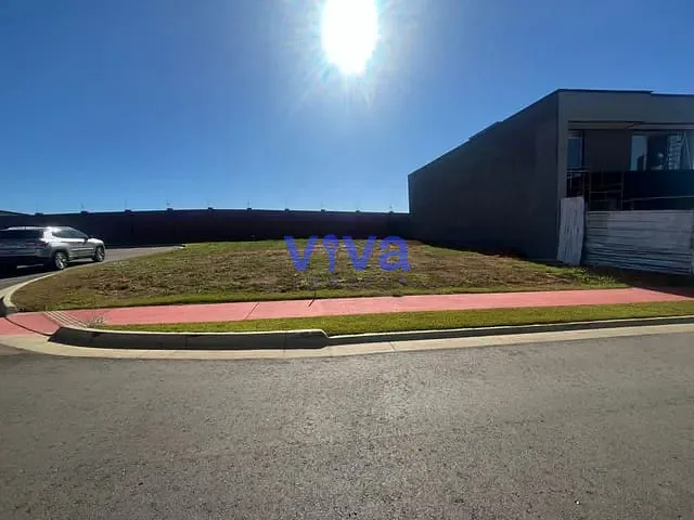 Terreno com 391m², à venda, no bairro Polo Empresarial Goiás em Aparecida de Goiânia