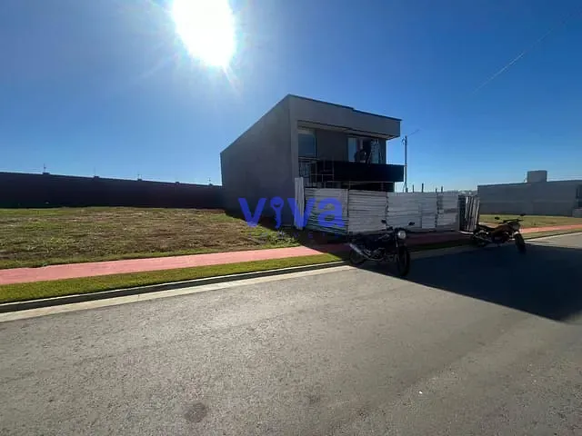 Terreno com 391m², à venda, no bairro Polo Empresarial Goiás em Aparecida de Goiânia