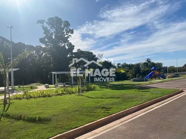 Terreno com 358m², à venda, no bairro Jardim Itália em Cuiabá