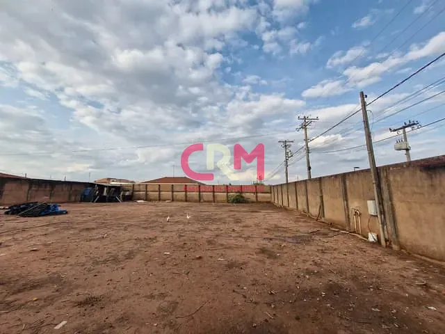 Terreno com 990m², à venda, no bairro Jardim Paraíso em Taquaritinga