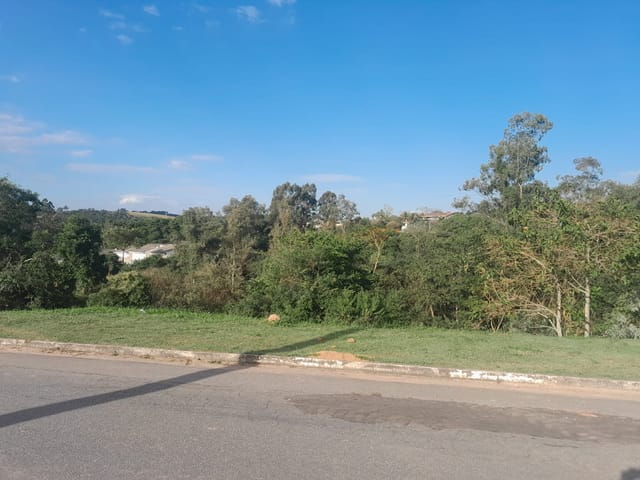 Terreno com 1650m², à venda, no bairro Observatório em Vinhedo