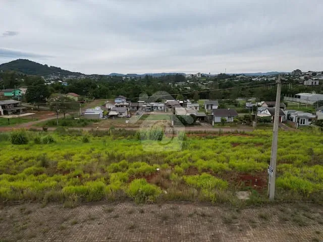 Terreno com 300m², à venda, no bairro Canabarro em Teutônia