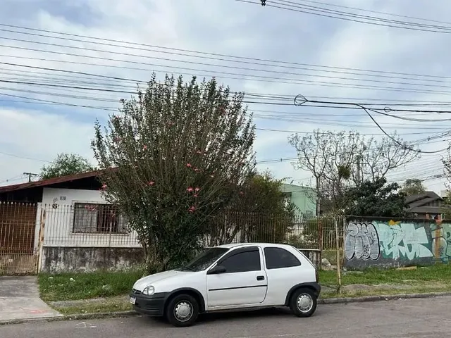 Terreno à venda, no bairro Cajuru em Curitiba