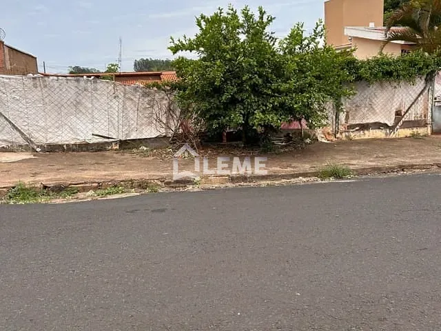 Terreno com 360m², à venda, no bairro Jardim Alvorada em Mococa