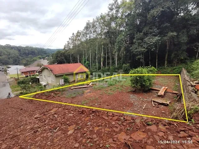 Terreno com 450m², à venda, no bairro Parque de Exposições em Concórdia