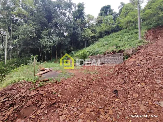Terreno com 450m², à venda, no bairro Parque de Exposições em Concórdia