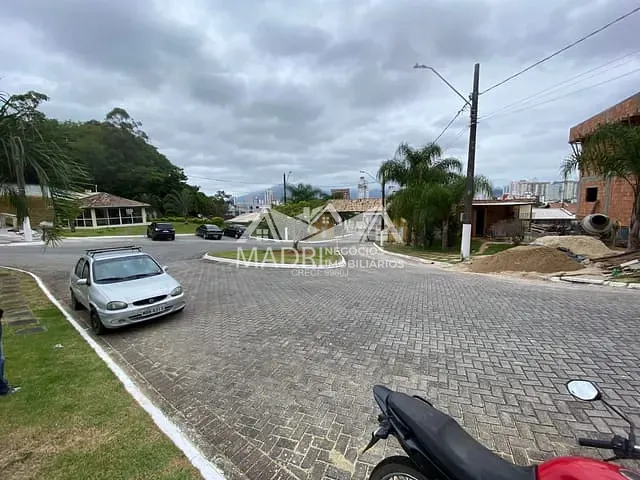 Terreno com 336m², à venda, no bairro Passa Vinte em Palhoça