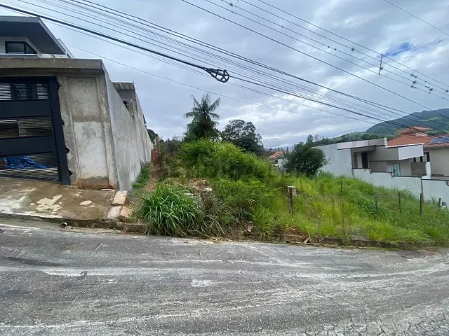 Terreno com 480m², à venda, no bairro Morro Chic em Itajubá