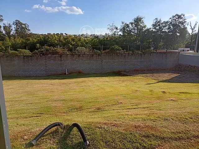 Terreno com 267m², à venda, no bairro Gleba Simon Frazer em Londrina