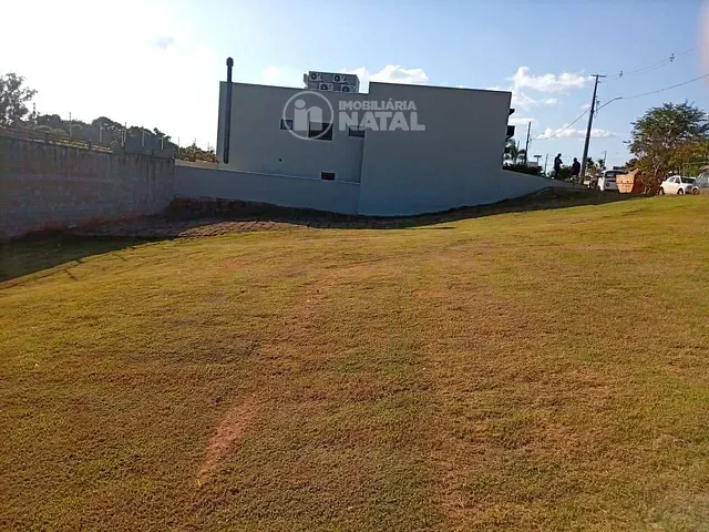 Terreno com 267m², à venda, no bairro Gleba Simon Frazer em Londrina