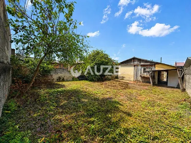 Terreno com 324m², à venda, no bairro Xaxim em Curitiba