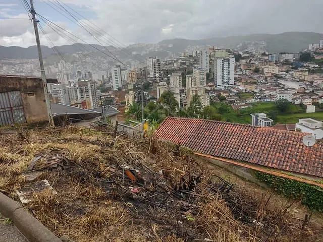 Terreno com 285m², à venda, no bairro Jardim Santa Augusta em Poços de Caldas