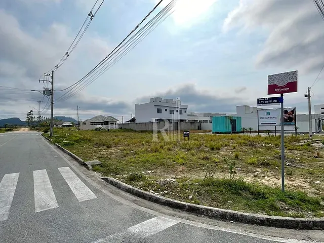 Terreno com 460m², à venda, no bairro Areias em Tijucas
