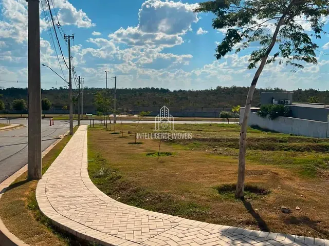 Terreno com 666m², à venda, no bairro Parque Amperco em Cuiabá