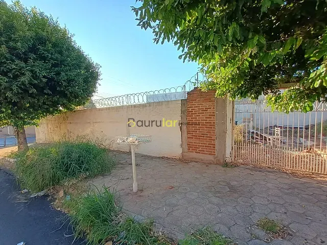 Terreno com 242m², à venda, no bairro Vila Souto em Bauru
