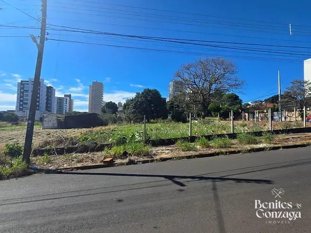 Terreno com 420m², à venda, no bairro Jardim Aclimação em Maringá