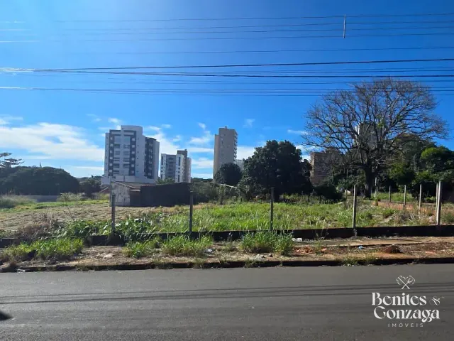 Terreno com 420m², à venda, no bairro Jardim Aclimação em Maringá
