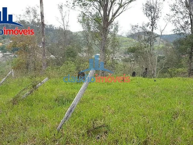 Terreno à venda, no bairro Colônia Santo Antônio em Barra Mansa