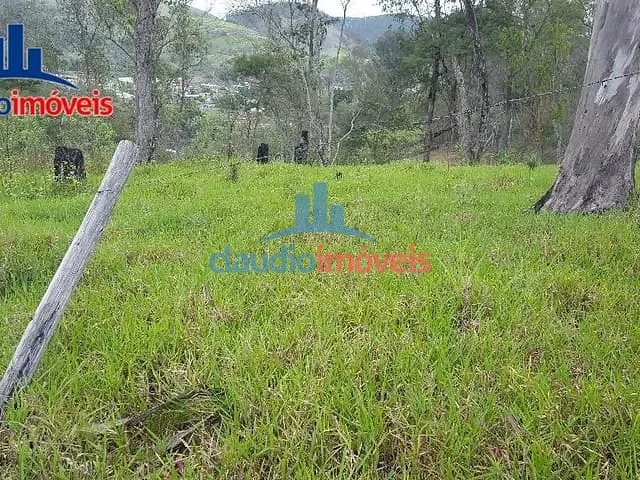 Terreno à venda, no bairro Colônia Santo Antônio em Barra Mansa