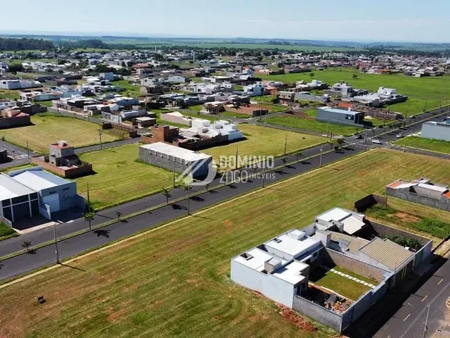 Terreno com 250m², à venda, no bairro Conjunto Margarida Rosa de Azevedo em Uberaba