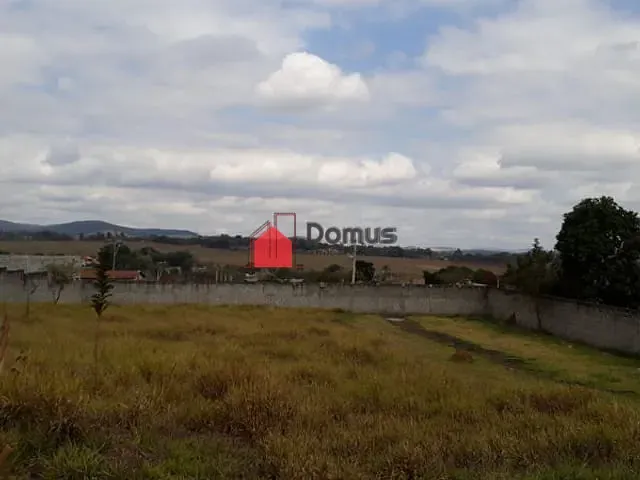 Terreno com 500m², à venda, no bairro Parque Shangrilá em Pindamonhangaba