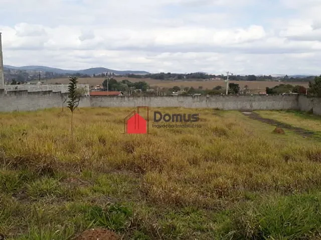 Terreno com 500m², à venda, no bairro Parque Shangrilá em Pindamonhangaba