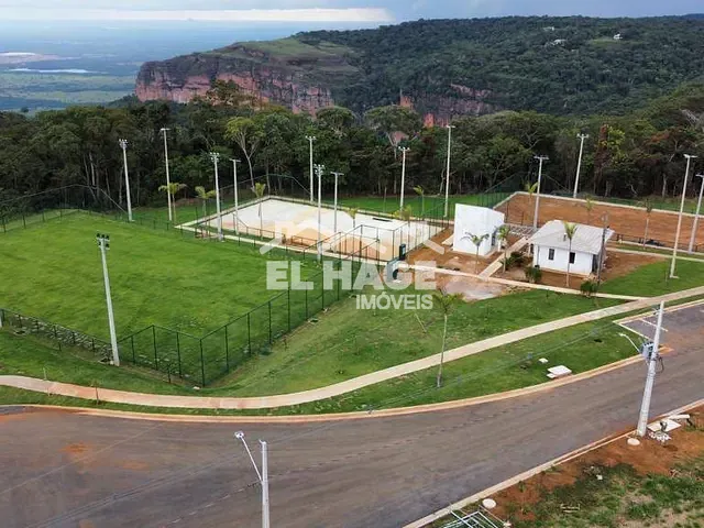 Terreno com 270m², à venda, no bairro Centro em Chapada Dos Guimarães