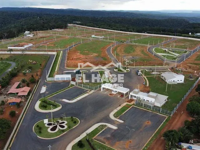 Terreno com 270m², à venda, no bairro Centro em Chapada Dos Guimarães