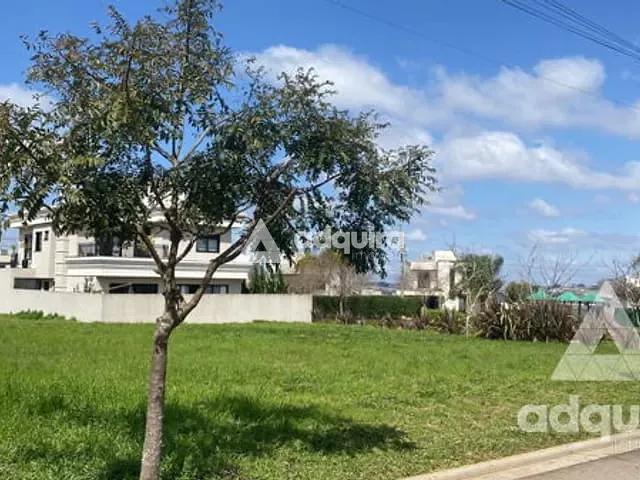 Terreno com 320m², à venda, no bairro Jardim Carvalho em Ponta Grossa
