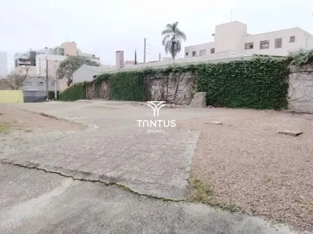Terreno para alugar, no bairro Juvevê em Curitiba