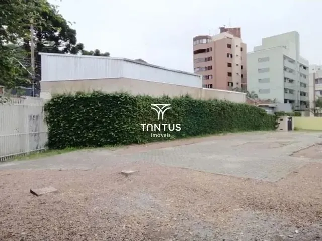 Terreno para alugar, no bairro Juvevê em Curitiba