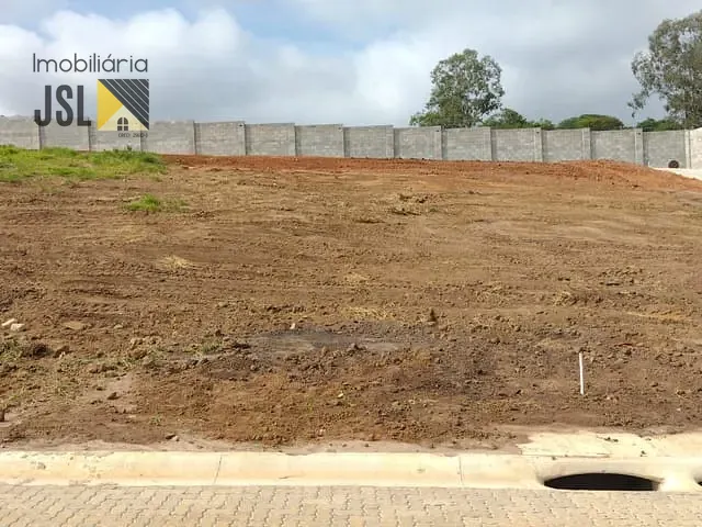 Terreno com 360m², à venda, no bairro Jardim Maria Cândida em Caçapava
