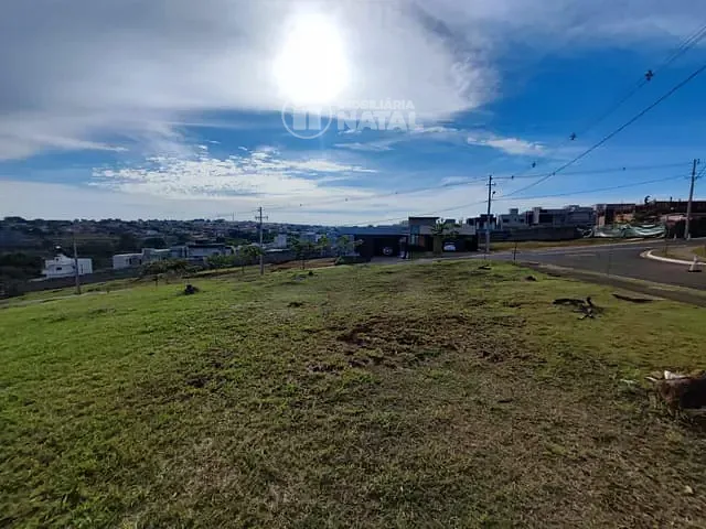 Terreno com 254m², à venda, no bairro Gleba Simon Frazer em Londrina
