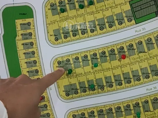 Terreno com 254m², à venda, no bairro Gleba Simon Frazer em Londrina